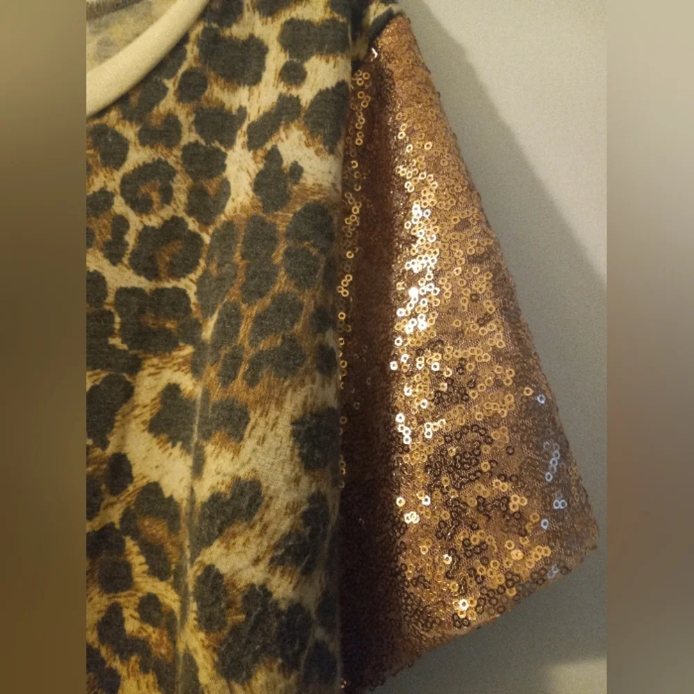 Sequined tshirt - Picture 3 of 4